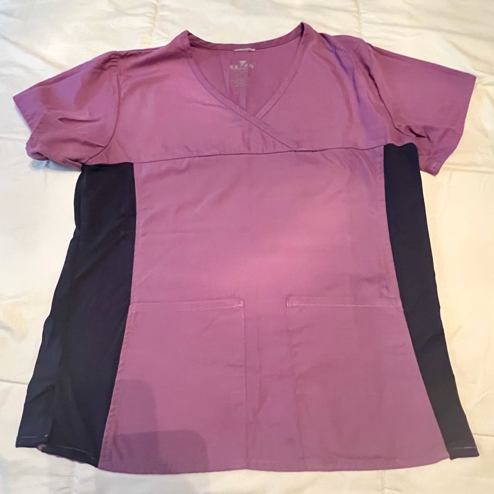 Purple Scrub Set‎ - Picture 2 of 2